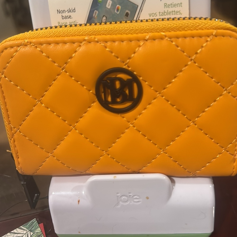 Quilted Yellow Zip-Around Wallet - Picture 2 of 5